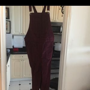 Old Navy overalls never wore with no tags